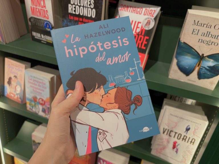 Cuando el Fake Dating se convierte en una buena historia | Analizando la hipótesis del amor de Ali Hazelwood