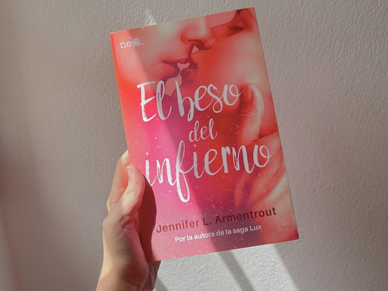 ¿Y si no pudieras dar tu primer beso? | El Beso del Infierno (Elementos Oscuros I) de Jennifer L. Armentrout
